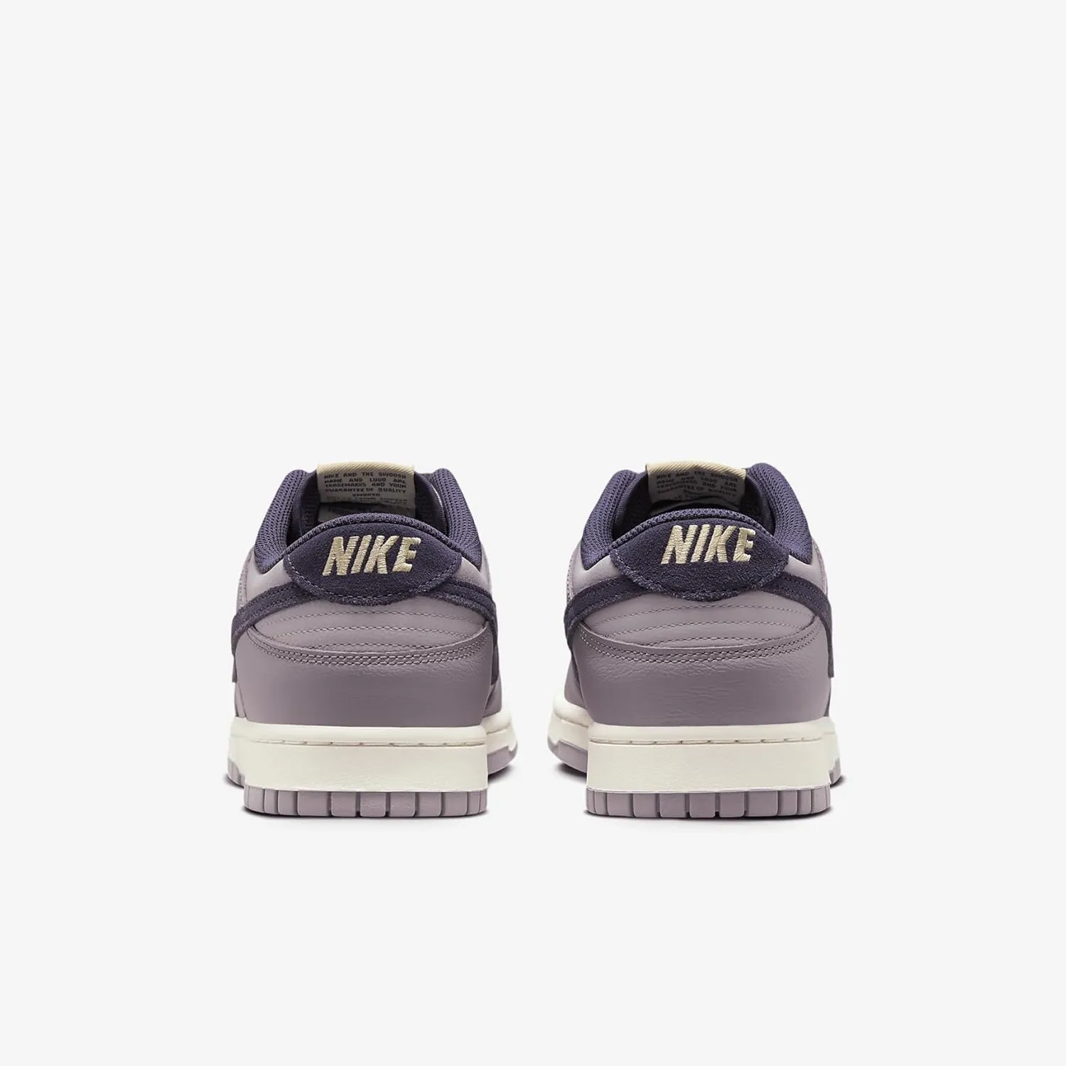 Nike Men's Dunk Low Retro Se Sneaker